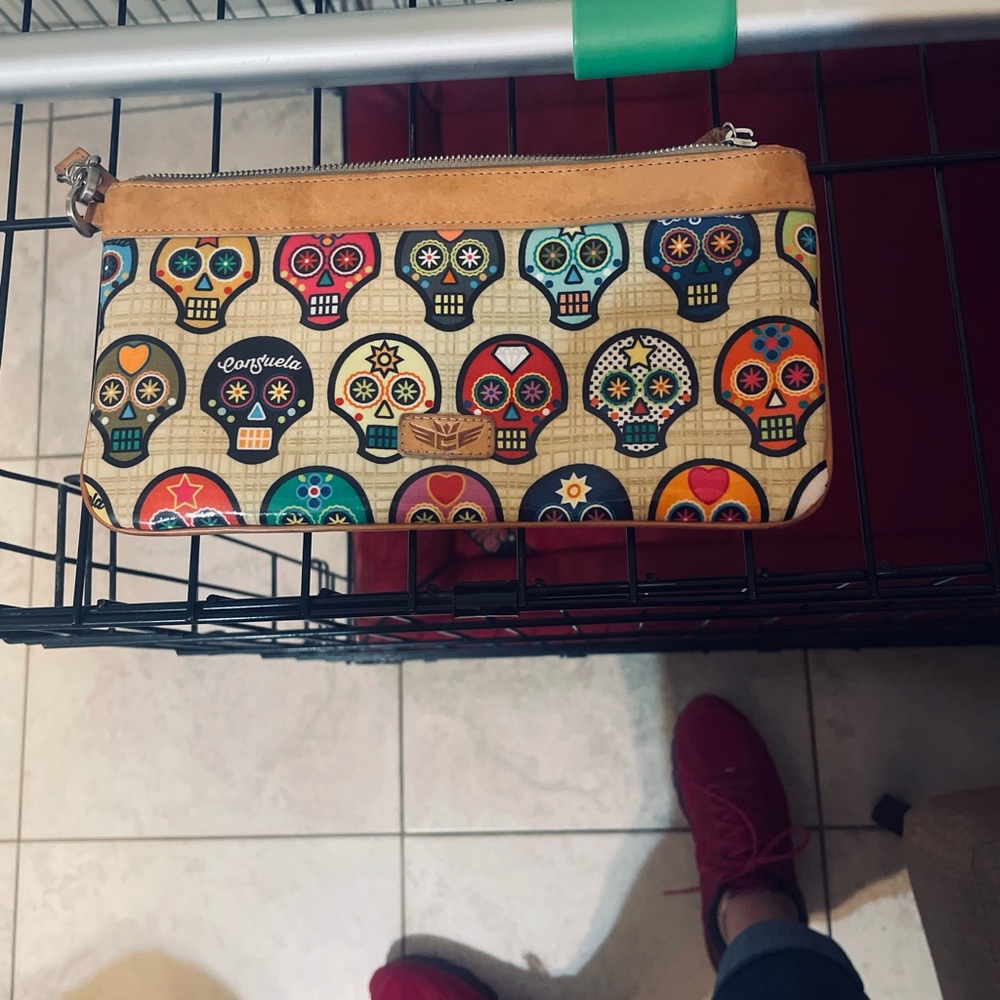 Consuela Beige Skull wallet